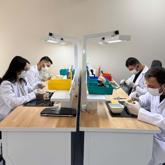 arya diş laboratuvarı